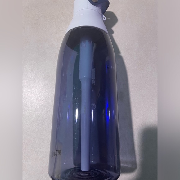 Brita Hard-Sided Plastic Premium Filtering Water Bottle- 36oz - Picture 6 of 8